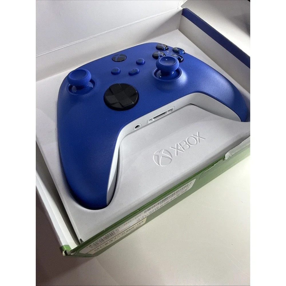New Microsoft Original Xbox Controller S Shock Blue -Box Is Damaged